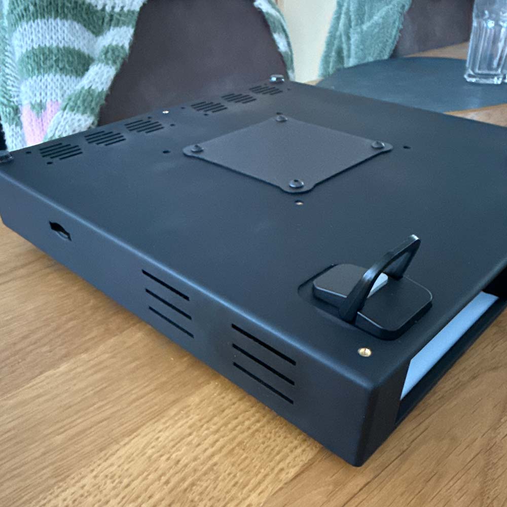 Navipanel-V4-3D-Case-V2-17--Left-Bottom